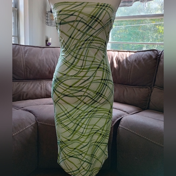 Charlotte Russe strapless dress - Picture 2 of 6